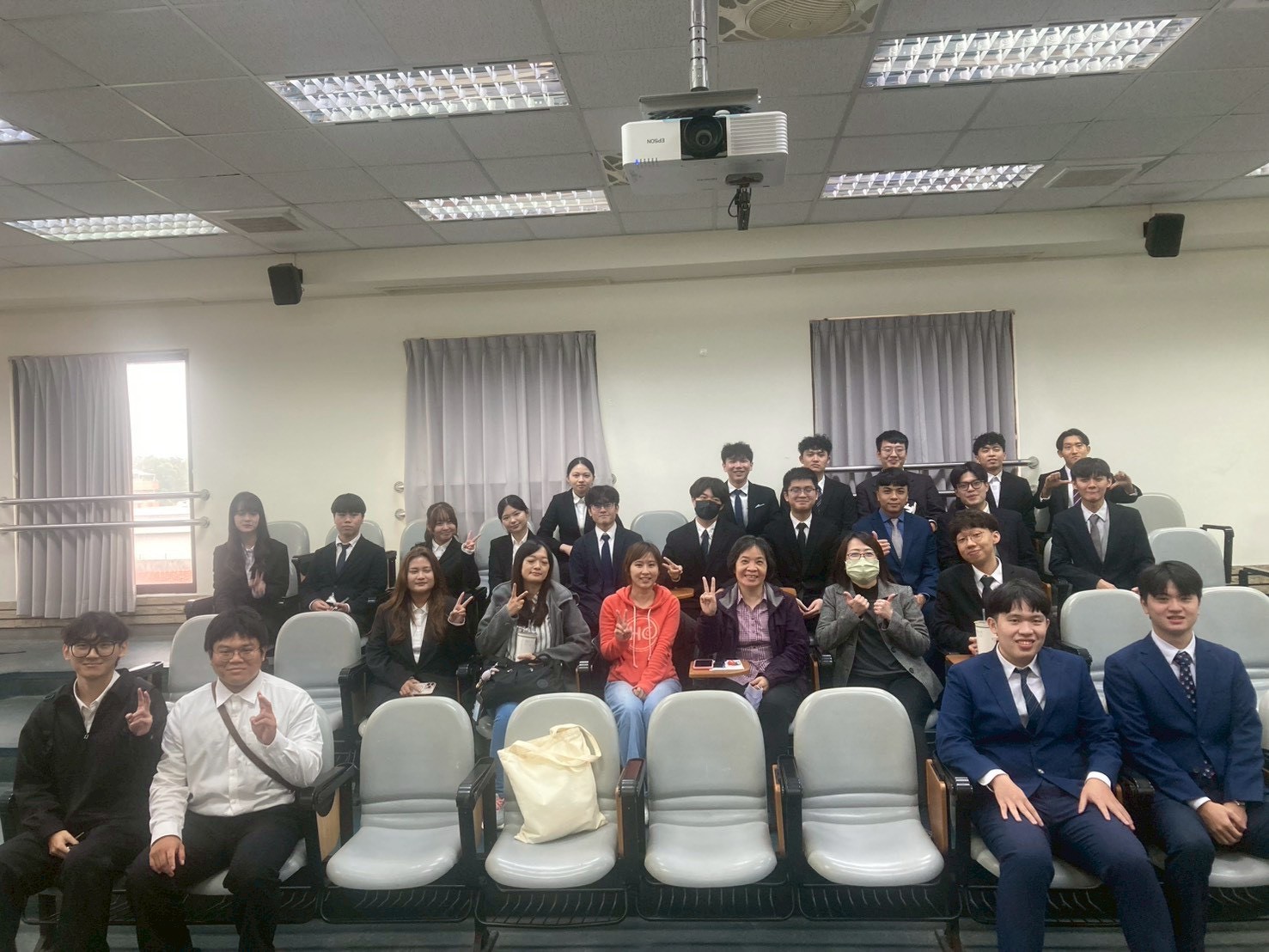 Featured image for “114學年度專題競賽名次及人氣獎名單”